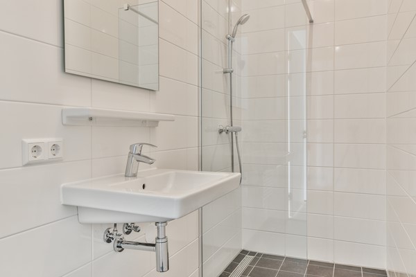Medium property photo - Hellingstraat 50, 1033 WW Amsterdam